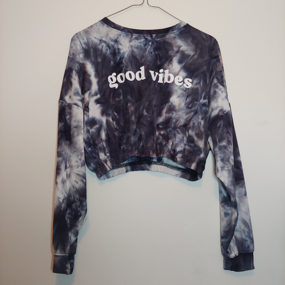 Multicolored Long Sleeve Crop Top